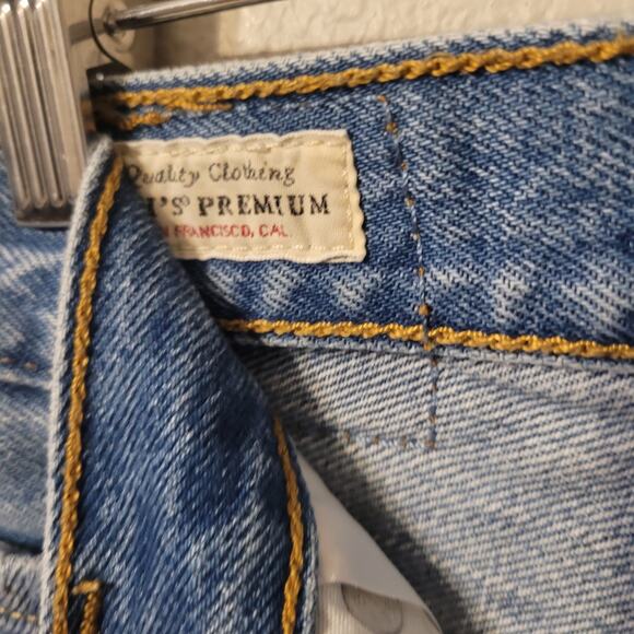 Levis Premium 501 Womens Big E Button Fly Jeans Size 25 Blue Distressed - Picture 3 of 12